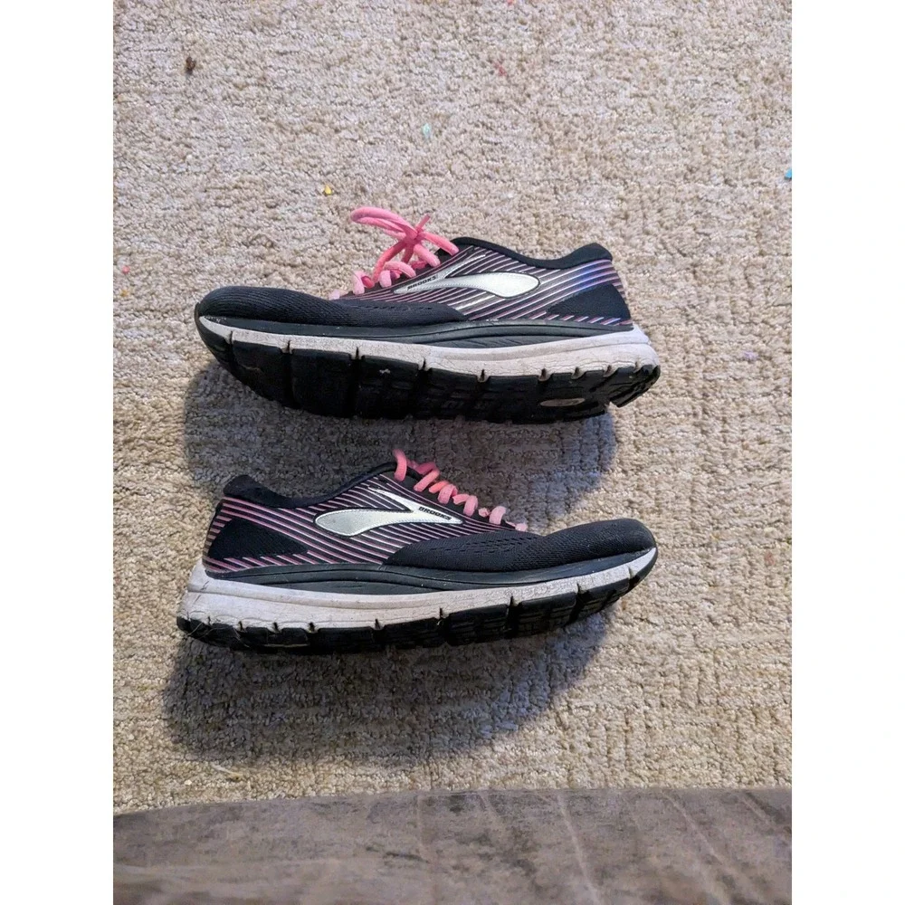 Brooks Ghost 13 Womens Running Shoes Black Pink Extra Wide 2E 1203382E040 Size 9
